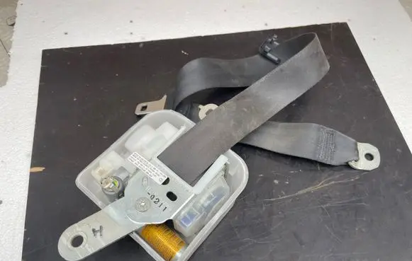 Lexus GS 300 350 430 450H Front seatbelt 0434139 TM3600P
