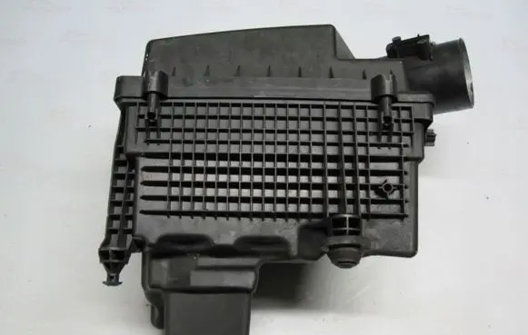 Land Rover Freelander 2 - LR2 Air filter box
