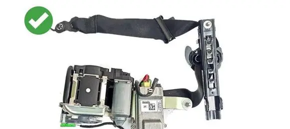 Mercedes-Benz C W204 Front seatbelt A2048606785 A2048600788 BAMPT11273