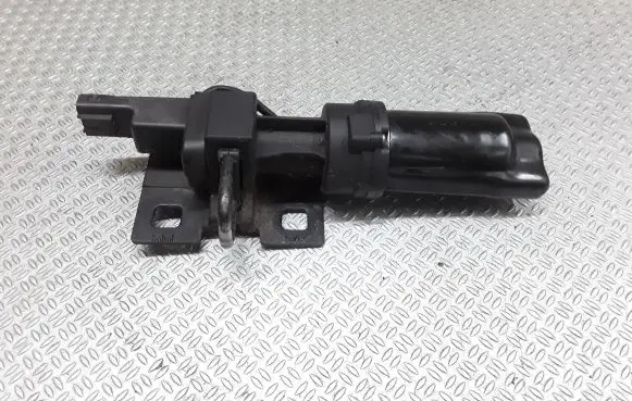 Renault Vel Satis Trunk lock loop 