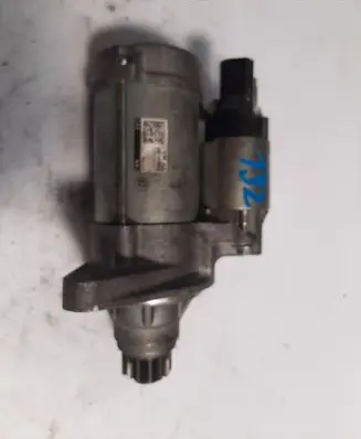 Volkswagen Polo V 6R Starter motor 0AM911024A