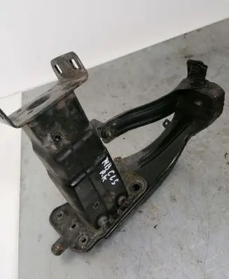 Mercedes-Benz CLS C219 Front bumper shock/impact absorber 