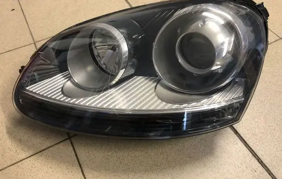 Volkswagen Golf V Headlight/headlamp 0301212271 1K6941031