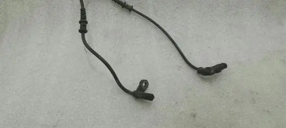 Mercedes-Benz SLK R171 ABS brake wheel speed sensor A2035400417