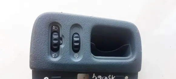 Renault Scenic I Headlight level height control switch
