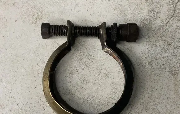 Ford Mondeo MK IV Muffler pipe connector clamp