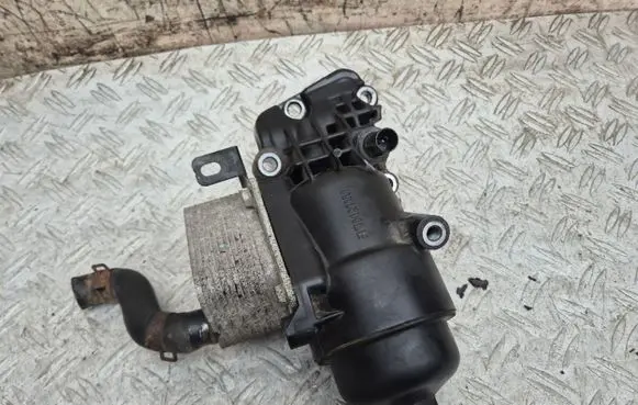 KIA Rio Oil filter mounting bracket 264002A320 264102A300 K0100200