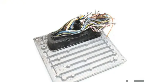 Ford Focus Engine control unit/module 6S5112A650BB