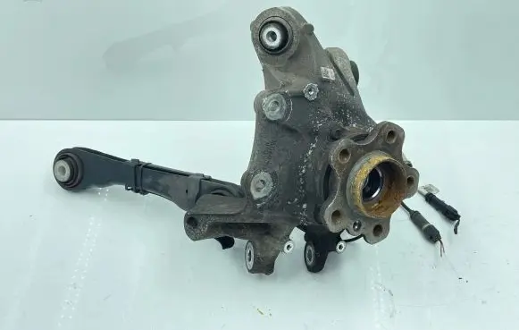 BMW 6 G32 Gran Turismo Rear wheel hub 6867268 21517425 114733334