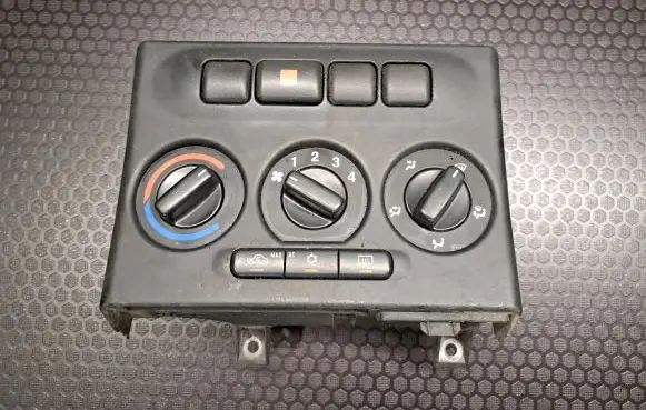 Opel Zafira A Climate control unit 90589777