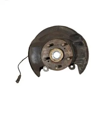 Honda CR-V Front wheel hub spindle knuckle