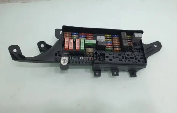 Mercedes-Benz GL X164 Fuse module A1645403372