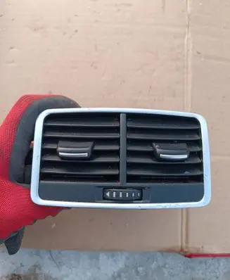 Audi A6 S6 C6 4F Rear air vent grill 4F0819203C
