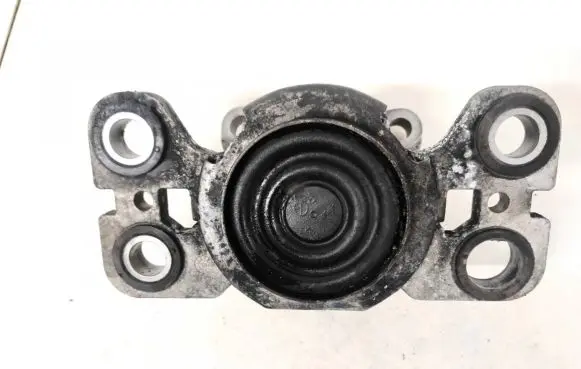 Land Rover Discovery Sport Engine mount bracket