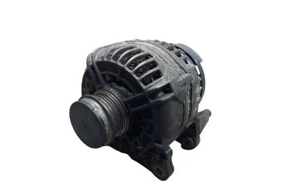 Volkswagen PASSAT B5 Generator/alternator 028903031