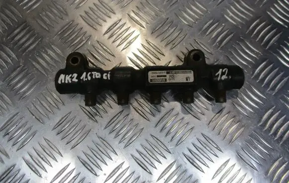 Ford Focus Fuel main line pipe 9654592680