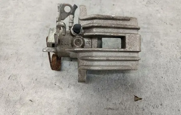 Volkswagen PASSAT B5.5 Rear brake caliper BA4208DACO