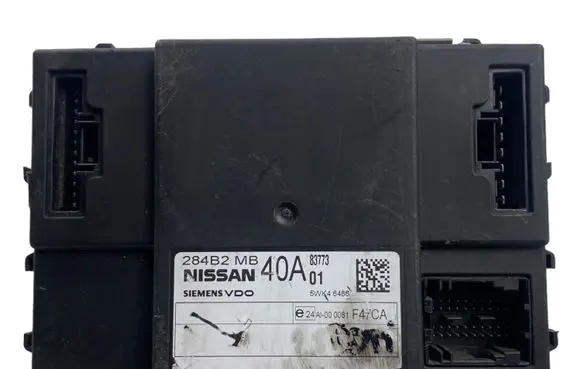 Nissan Pathfinder R51 Comfort/convenience module 284B2MB40A 83773 5WK46486