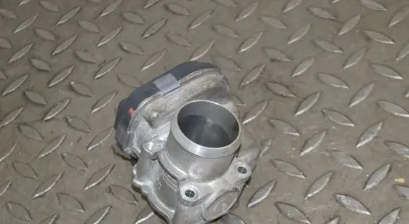 Ford Focus Throttle valve 9673534480