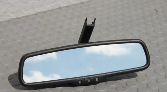 Honda Civic IX Rear view mirror (interior)