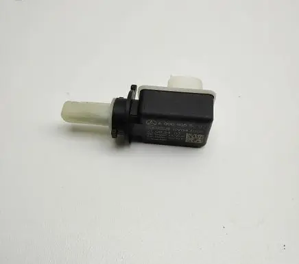 Mercedes-Benz S W223 Air quality sensor A0009055207