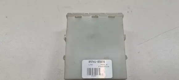 Toyota Avensis T250 Door control unit/module 8974105070 73668012