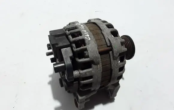 Renault Clio IV Generator/alternator 231008593R