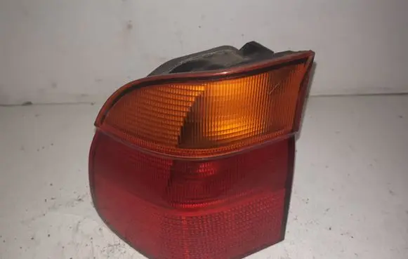 BMW 5 E39 Rear/tail lights 8361671 8371327