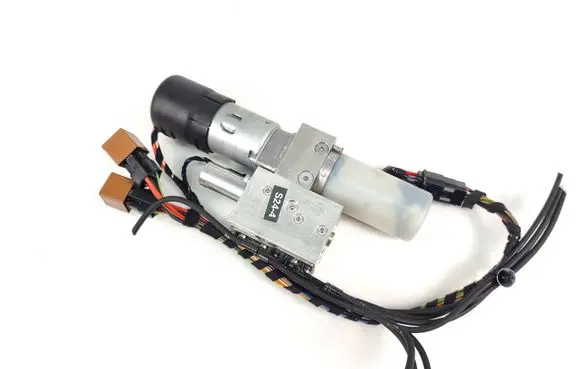 Opel Tigra B Convertible roof hydraulic pump 93162375