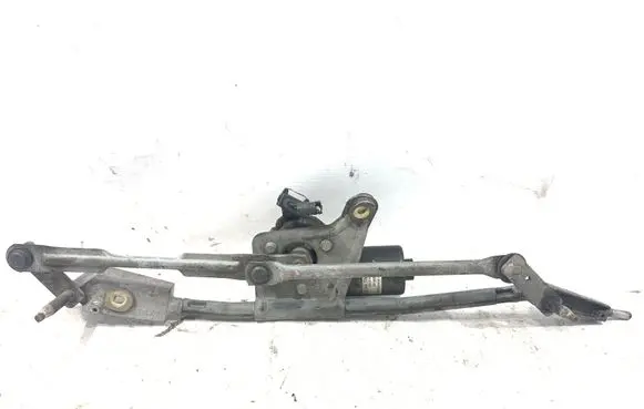 Volvo XC70 Front wiper linkage and motor 404775 5024D