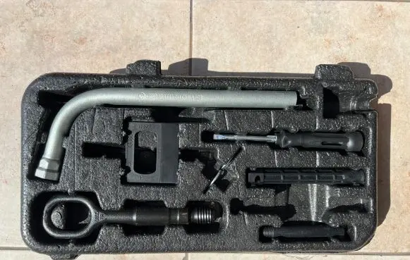 Audi A6 S6 C7 4G Tool box 4G9012109A