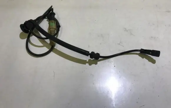 Renault Laguna II ABS brake wheel speed sensor 8200084126 100711-60951