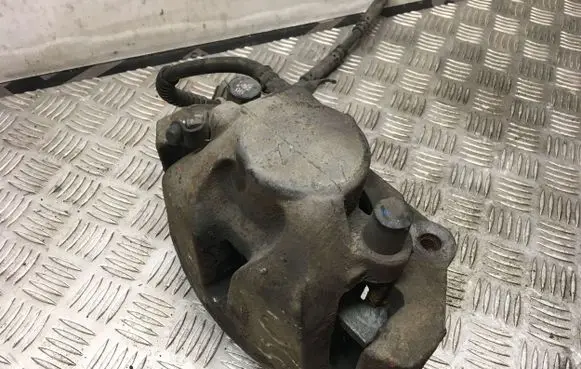 BMW X5 F15 Front brake caliper 7493353