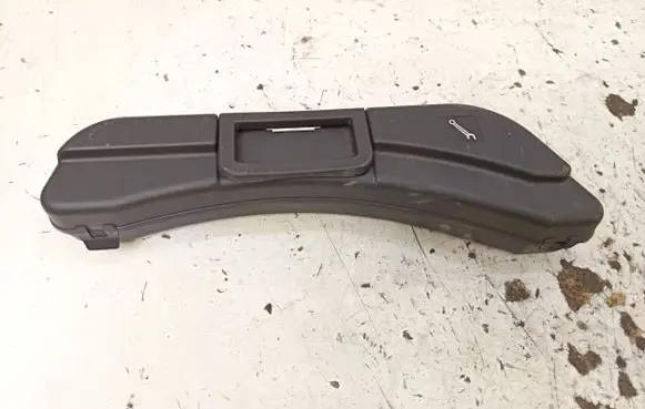 Audi A4 S4 B6 8E 8H Tool set 