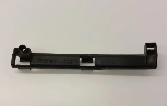 Volkswagen PASSAT B8 Other engine bay part 3G0971445A