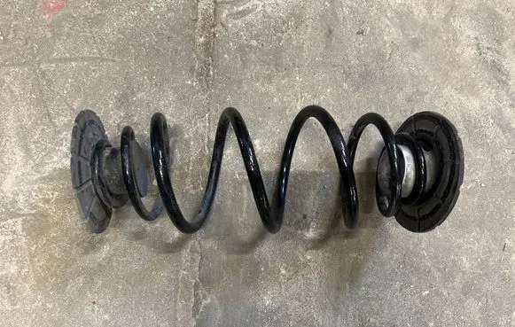 Mercedes-Benz V Class W447 Rear coil spring A4473240584