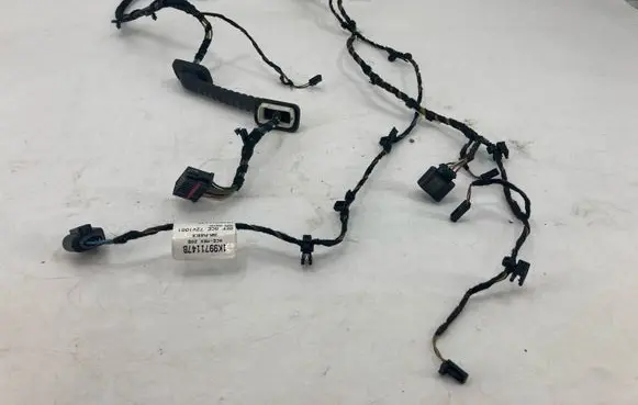 Volkswagen Golf VI Tailgate/trunk wiring harness 1K9971147B