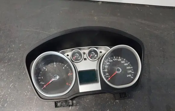 Ford Focus C-MAX Speedometer (instrument cluster) 8V4T10849GJ