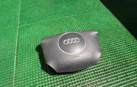 Audi A3 S3 8L Steering wheel airbag 8Z0971589H