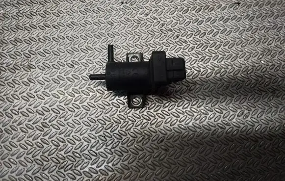 Renault Trafic III (X82) Vacuum valve 820076262