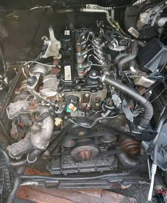 Mercedes-Benz Vito Viano W447 Engine swap 651900 A6510105517