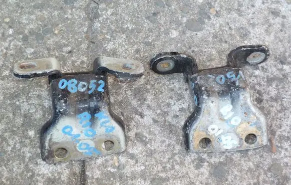 KIA Rio Rear door hinge set 