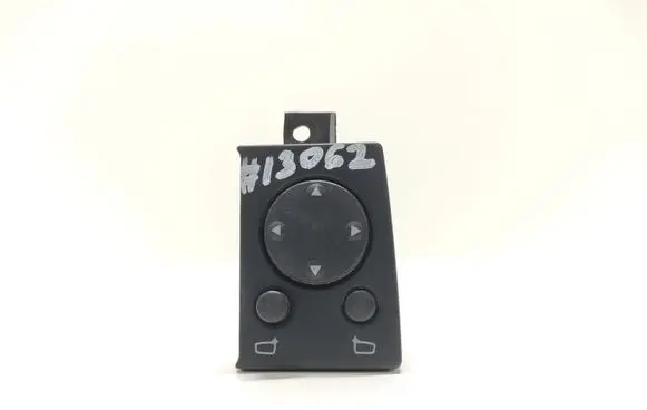 Wing mirror switch