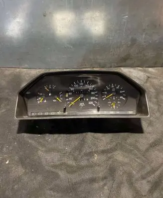 Mercedes-Benz E W124 Speedometer (instrument cluster) 1244403911 110008652001 1201090121