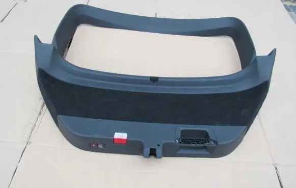 Mercedes-Benz CLS C218 X218 Tailgate/boot lid cover trim A2187400070 A2187400071 CLSKlasa