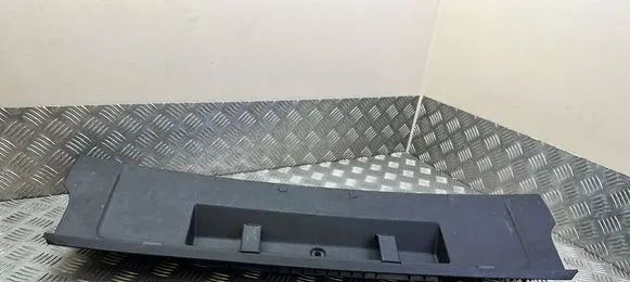 Trunk/boot sill cover protection