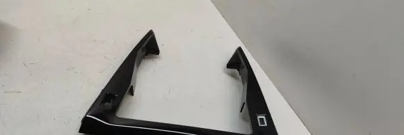 Peugeot 2008 II Other center console (tunnel) element 9828368780