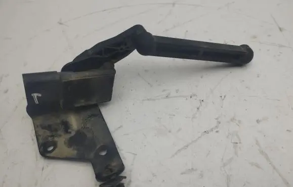 Rear air suspension level height sensor