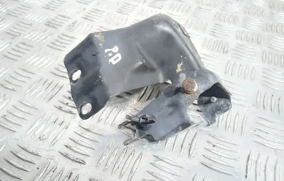 Mercedes-Benz E W211 Other engine bay part