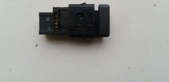 Fog light switch